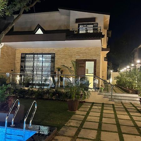 Mannat Villa With Swimming Pool And Garden Lonavala Esterno foto