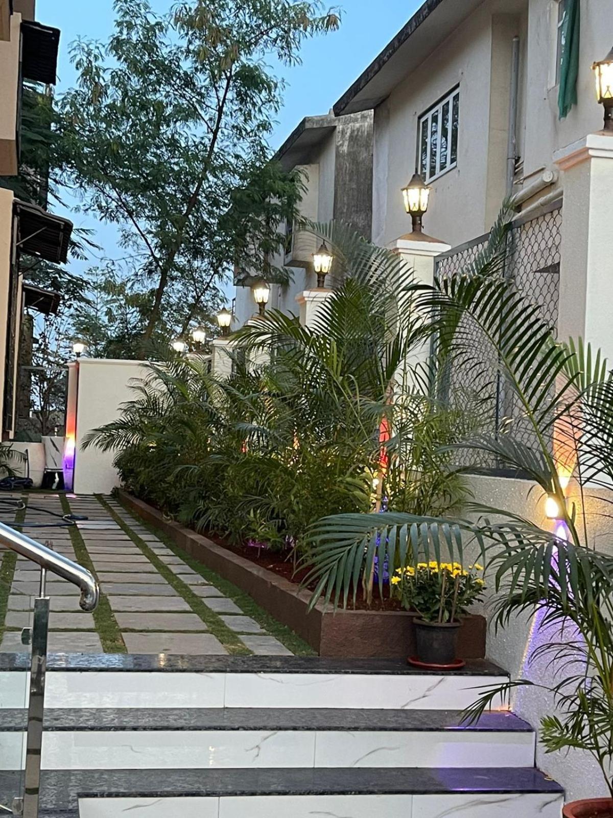 Mannat Villa With Swimming Pool And Garden Lonavala Esterno foto