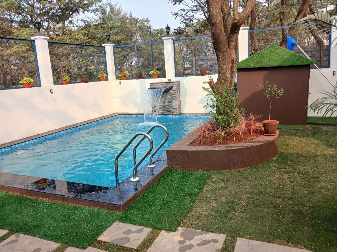 Mannat Villa With Swimming Pool And Garden Lonavala Esterno foto